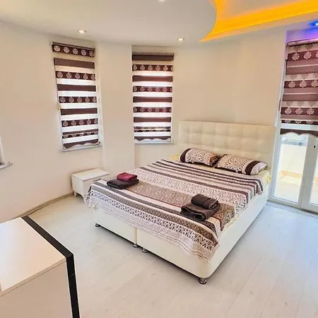Super 4 Bedroom With Poolvilla * Belek
