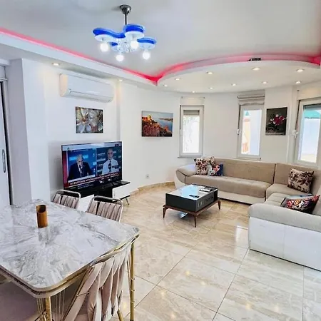 Вилла Super 4 Bedroom With Poolvilla *