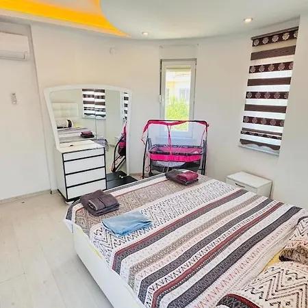 Вилла Super 4 Bedroom With Poolvilla