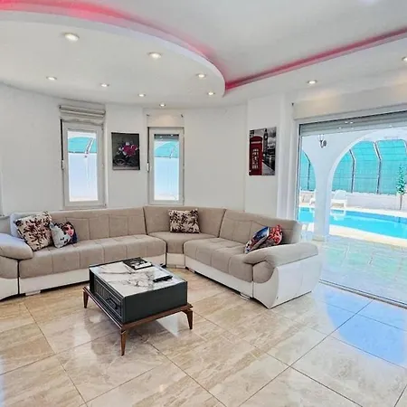 Villa Super 4 Bedroom With Poolvilla Belek